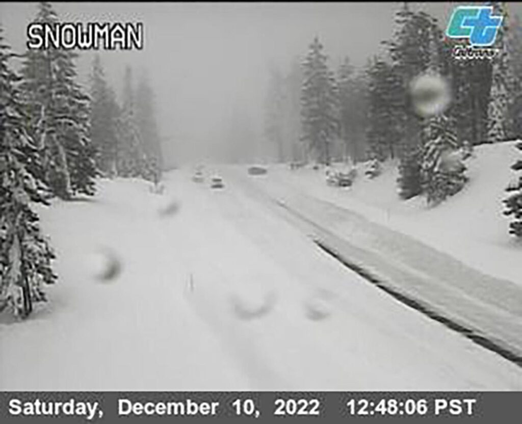 Brutal winter storm pummels western U.S., unleashing heavy snow and drenching rain Brutal winter storm pummels western U.S